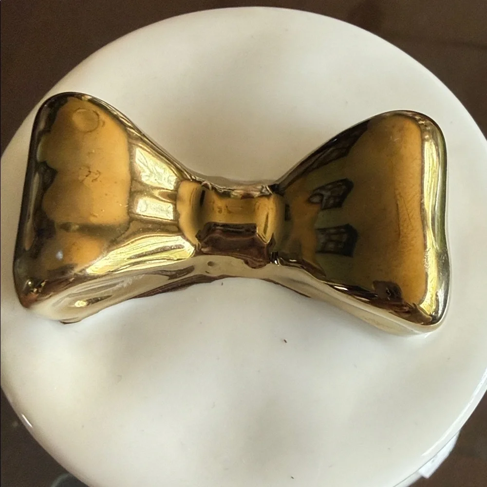 Yedi Houseware Sugar Bowl with Gold Bow Accent!